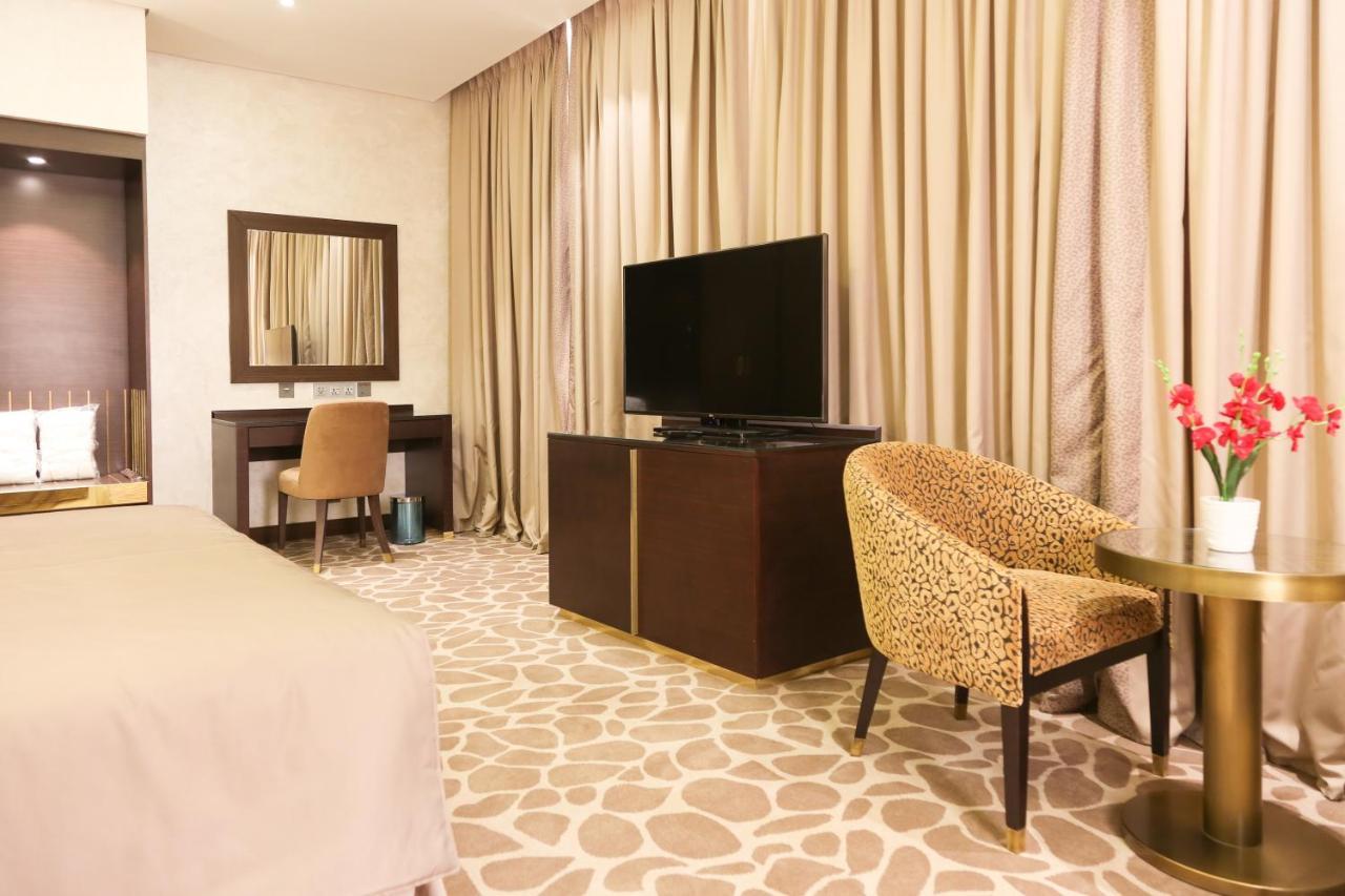 The B Premiere Hotel Доха Экстерьер фото